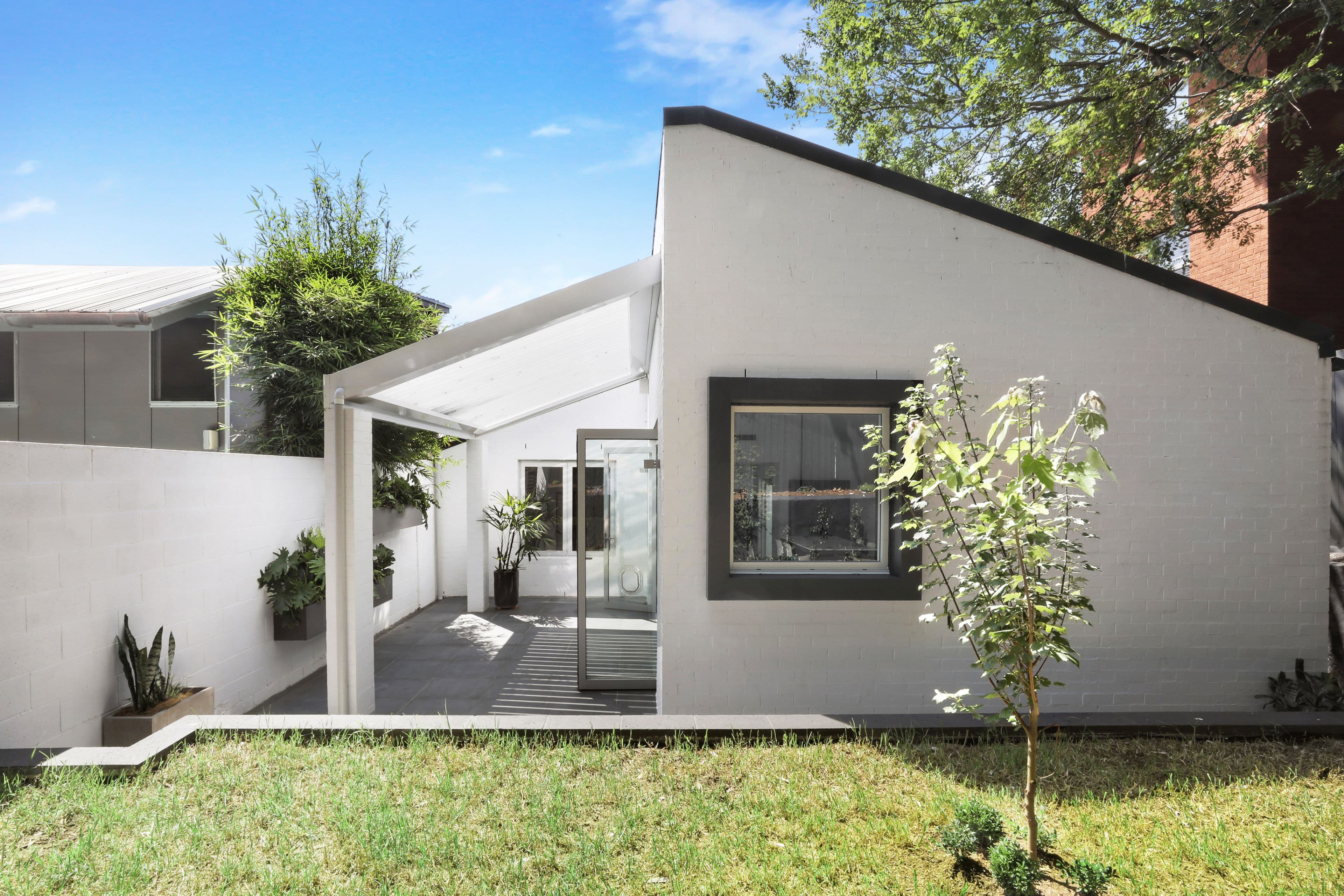 2 Victoria Road, Glebe - Thumbnail 8