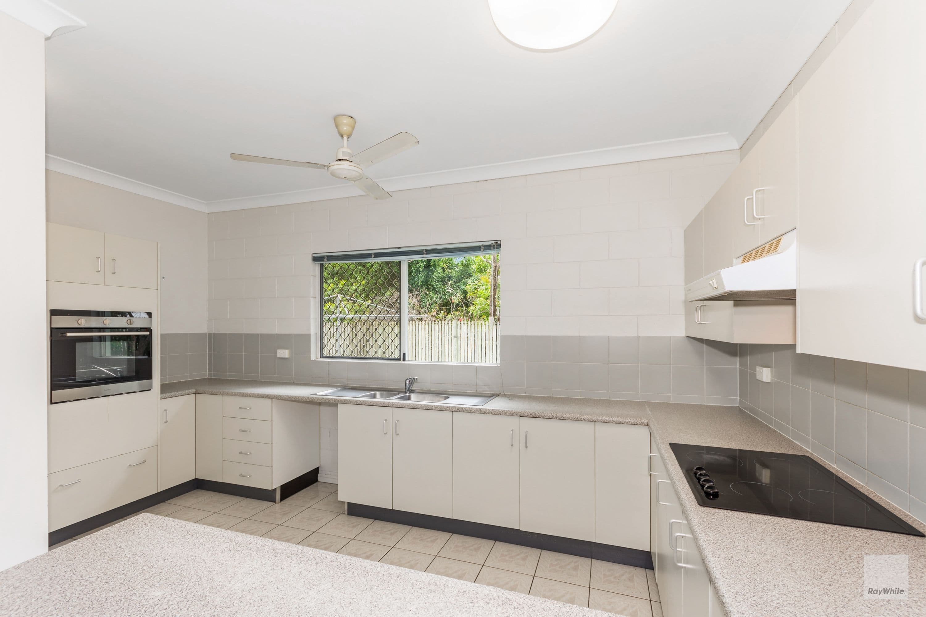 6/21-23 Outhwaite Avenue, Doncaster - Thumbnail 3