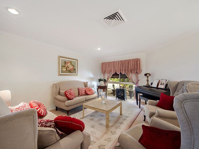 13 Colonsay Crescent, MERRIMAC QLD 4226, Merrimac - Thumbnail 2