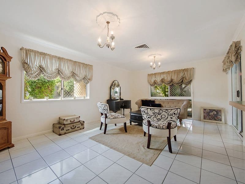 13 Colonsay Crescent, MERRIMAC QLD 4226, Merrimac - Thumbnail 3