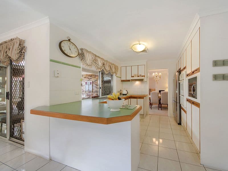 13 Colonsay Crescent, MERRIMAC QLD 4226, Merrimac - Thumbnail 6