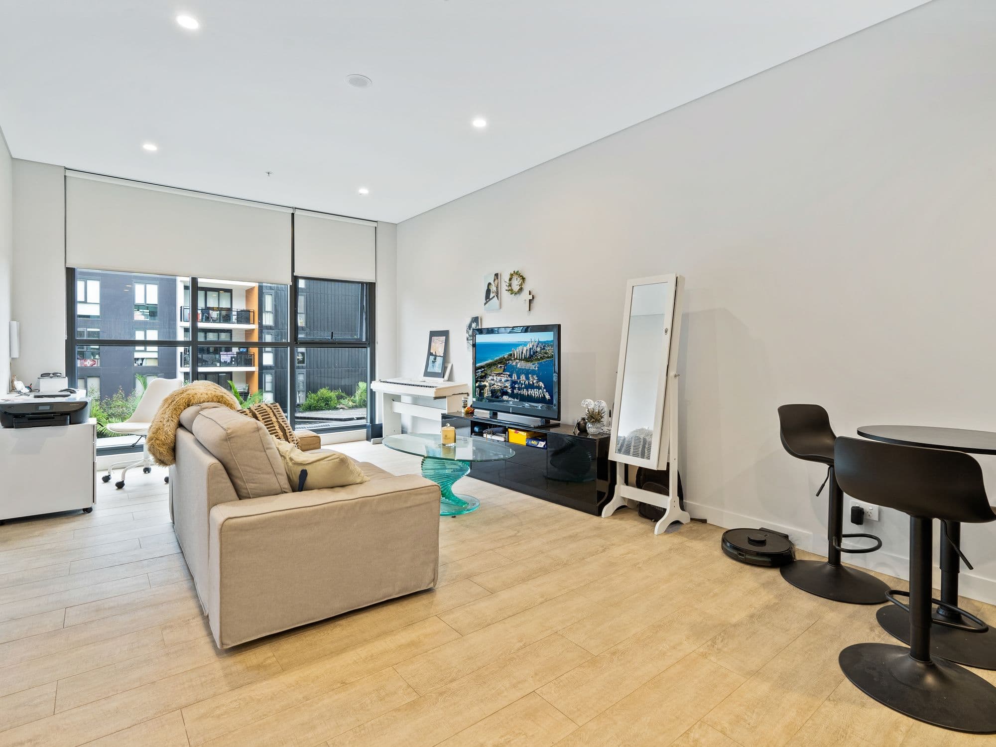 4 henderson Road, Edmondson Park NSW 2174, Edmondson Park - Thumbnail 6