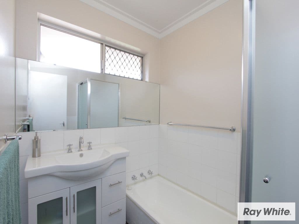4 Nardoo Way, Maddington WA 6109, Maddington - Thumbnail 3