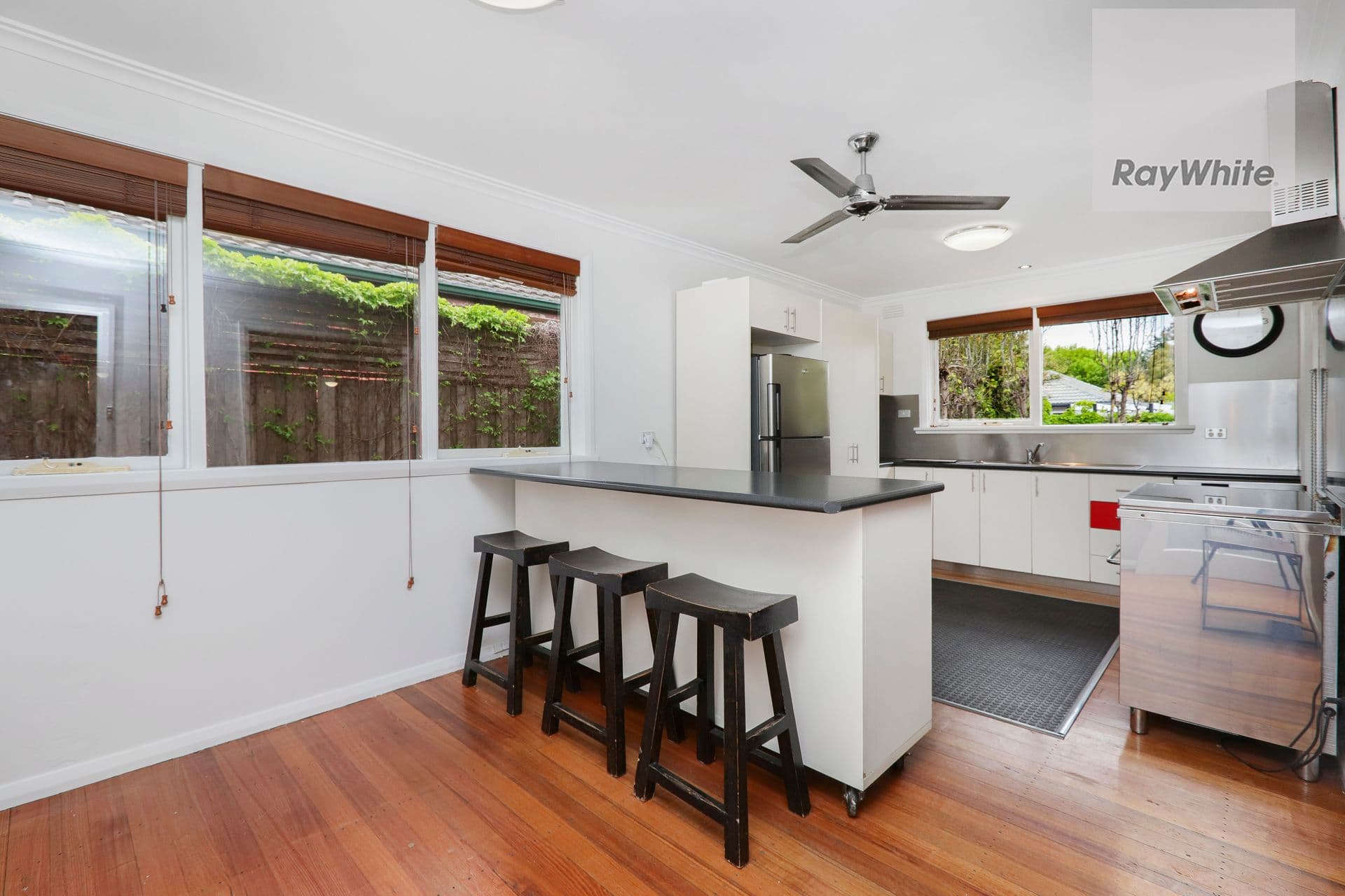 27 Dawson Street, Tullamarine VIC 3043, Tullamarine - Thumbnail 4