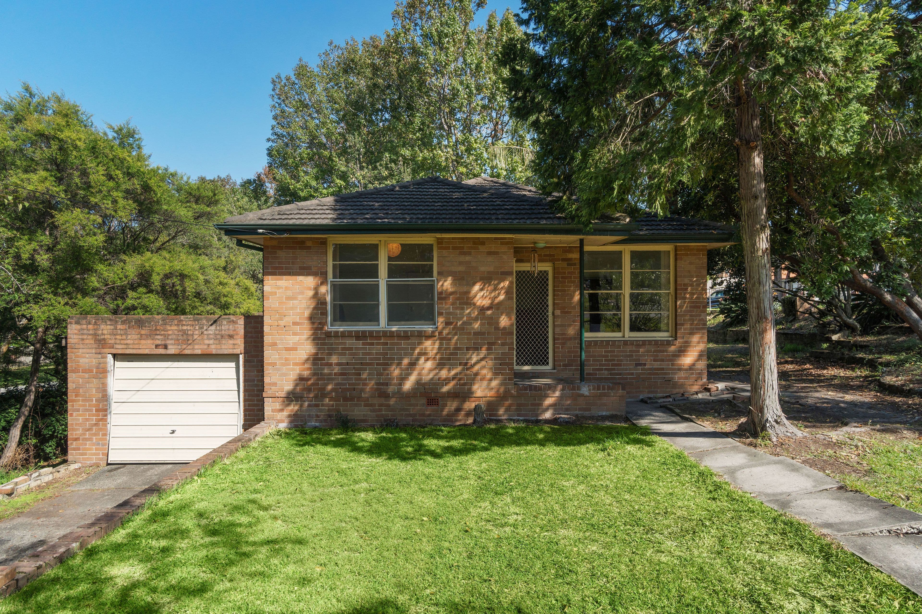 396 Eastern Valley Way, Roseville - Thumbnail 4