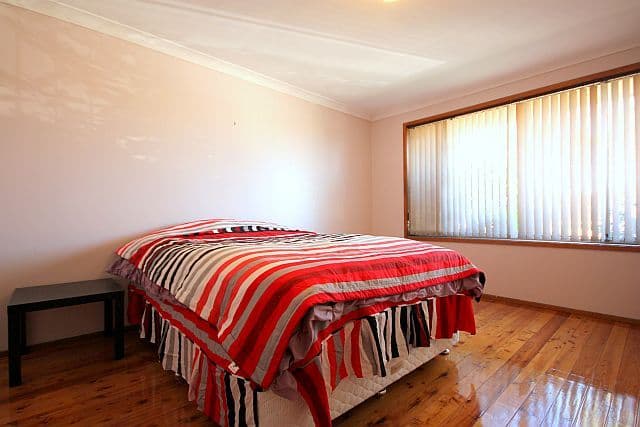 4 Josephine Crescent, GEORGES HALL NSW 2198, Georges Hall - Thumbnail 7