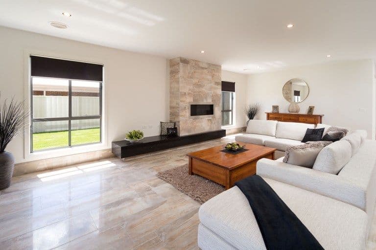 25 Vanguard Street, Yarrawonga VIC 3730, Yarrawonga - Thumbnail 2
