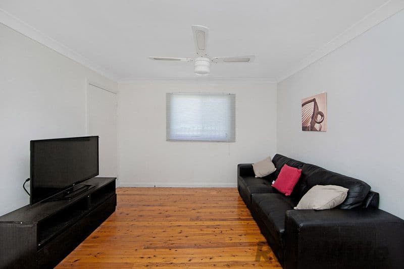 75 Leonard Avenue, Toukley NSW 2263, Toukley - Thumbnail 4