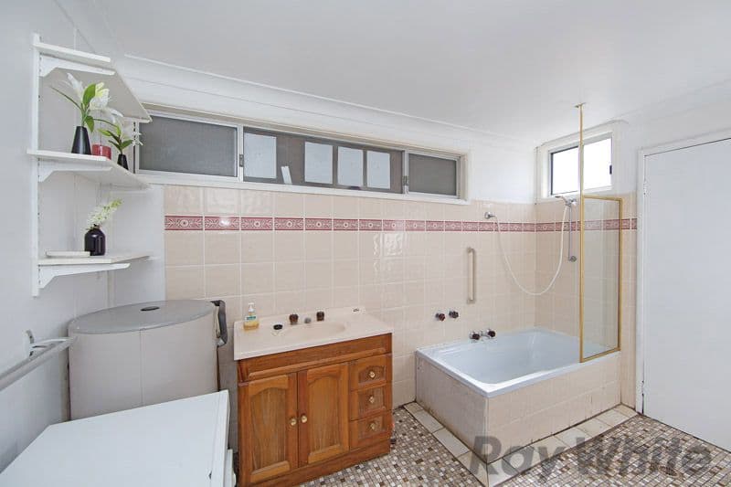 75 Leonard Avenue, Toukley NSW 2263, Toukley - Thumbnail 7
