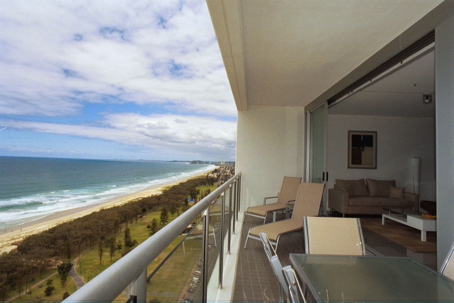 1804 'Air On Broadbeach' 159 Old Burleigh Road, Broadbeach QLD 4218, Broadbeach - Thumbnail 2