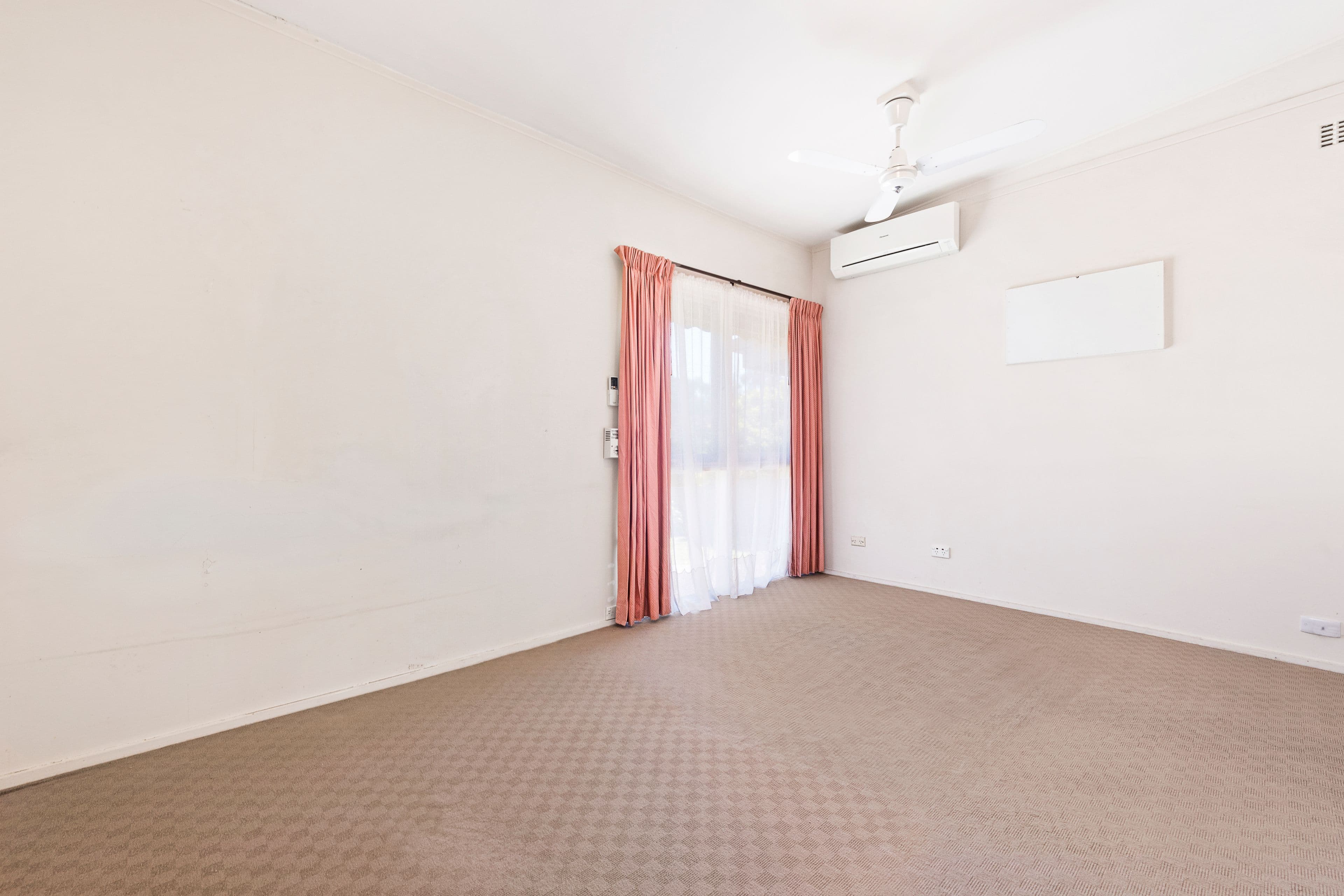 18 Cole Crescent, Chadstone VIC 3148, Chadstone - Thumbnail 6