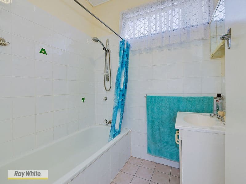 4 Longland Street, REDCLIFFE QLD 4020, Redcliffe - Thumbnail 6