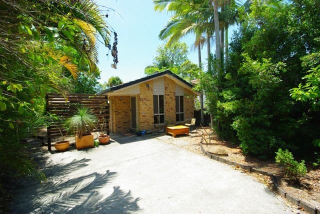 11 Albion Avenue, MIAMI QLD 4220, Miami - Image 1