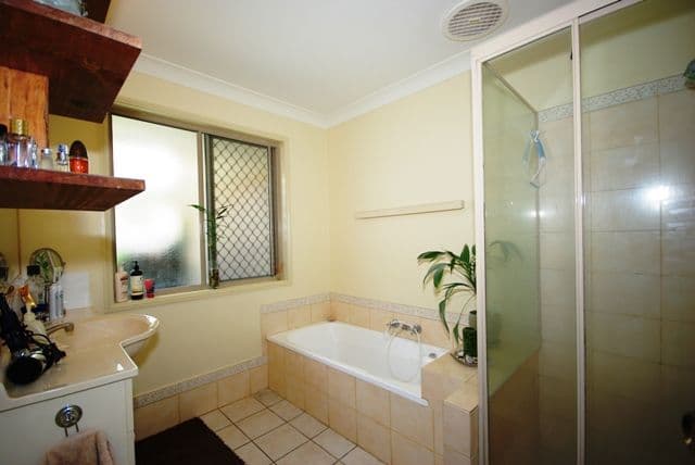 11 Albion Avenue, MIAMI QLD 4220, Miami - Thumbnail 8