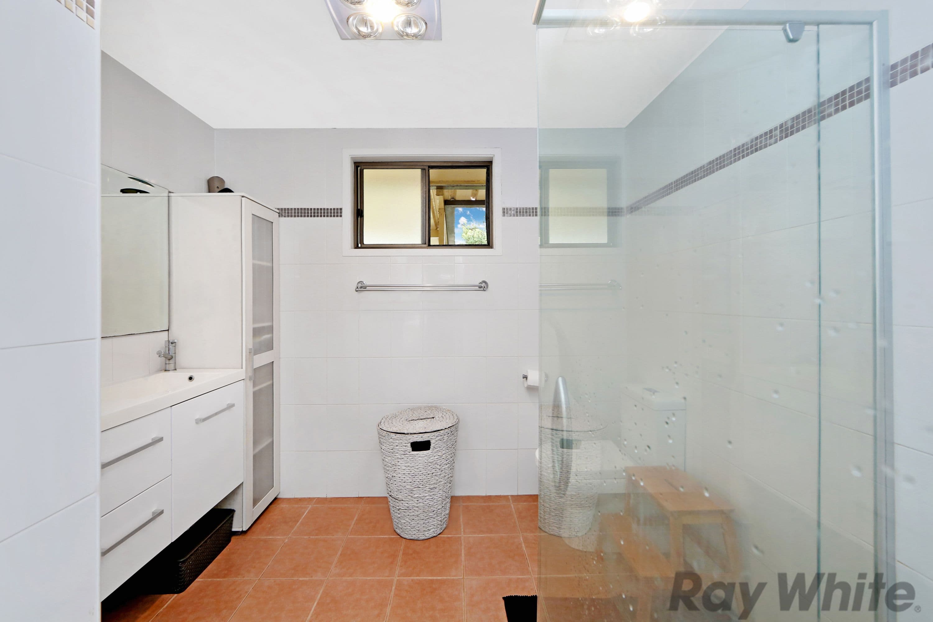 9 Allambee Crescent, Blue Haven - Thumbnail 6