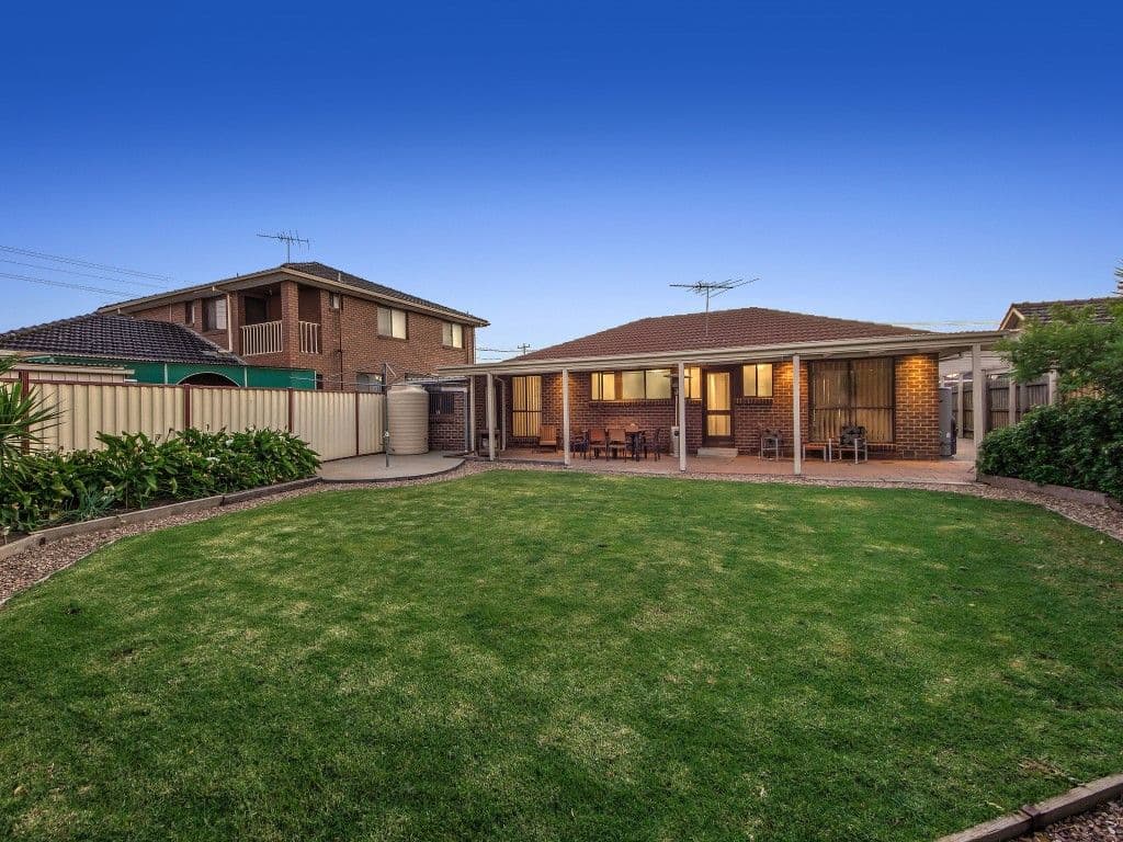 4 Chedgey Drive, St Albans VIC 3021, St Albans - Thumbnail 7