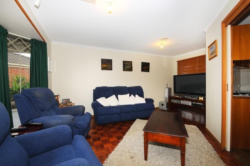 10 Gratlea Court, CARRUM DOWNS VIC 3201, Carrum Downs - Thumbnail 3