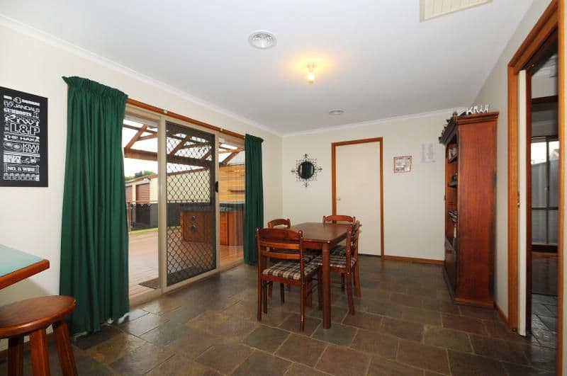 10 Gratlea Court, CARRUM DOWNS VIC 3201, Carrum Downs - Thumbnail 4
