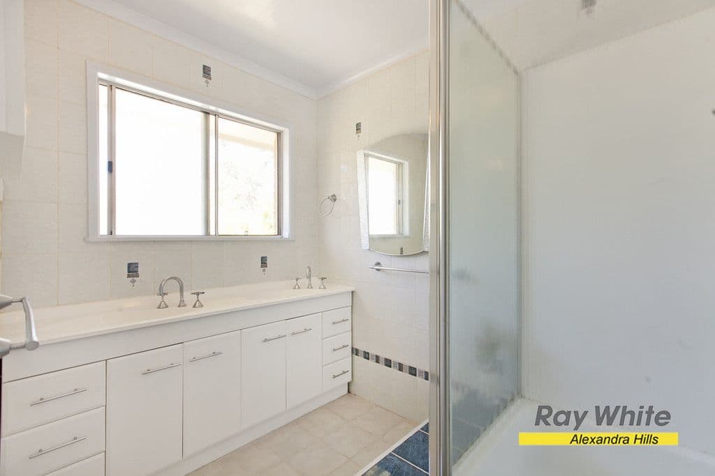 18 Westminster Avenue, ALEXANDRA HILLS QLD 4161, Alexandra Hills - Thumbnail 3
