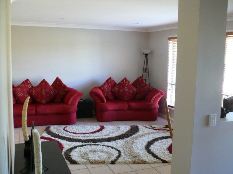 6 Kingman Court, PACIFIC PINES QLD 4211, Pacific Pines - Thumbnail 7