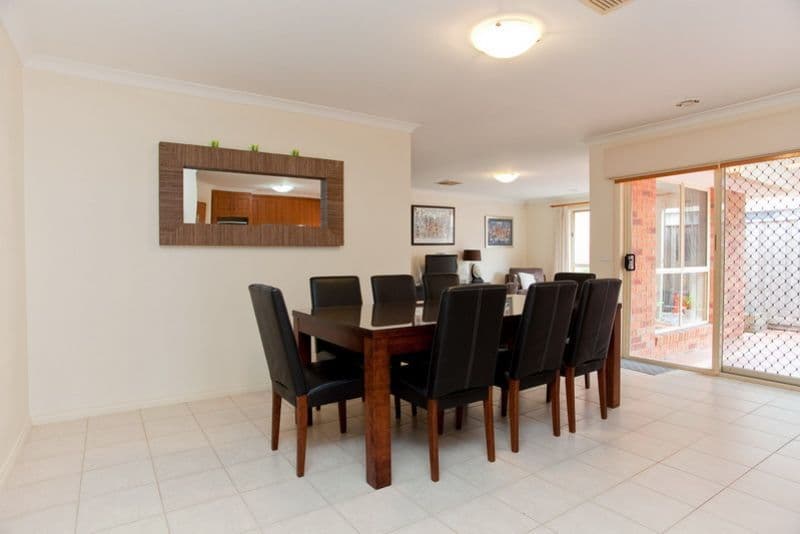 609 The Lakes Boulevard, SOUTH MORANG VIC 3752, South Morang - Thumbnail 3