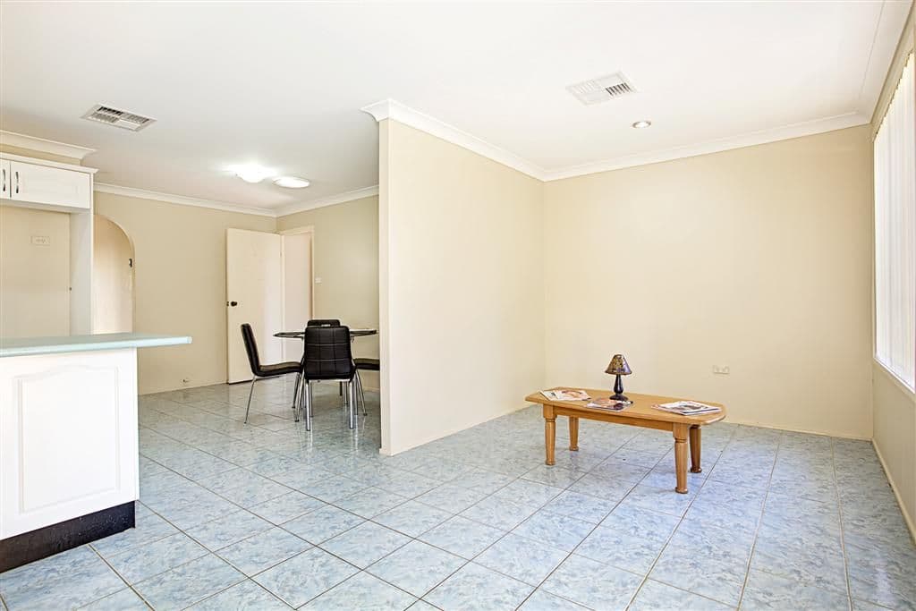 28 Whistler Crescent, ERSKINE PARK NSW 2759, Erskine Park - Thumbnail 6