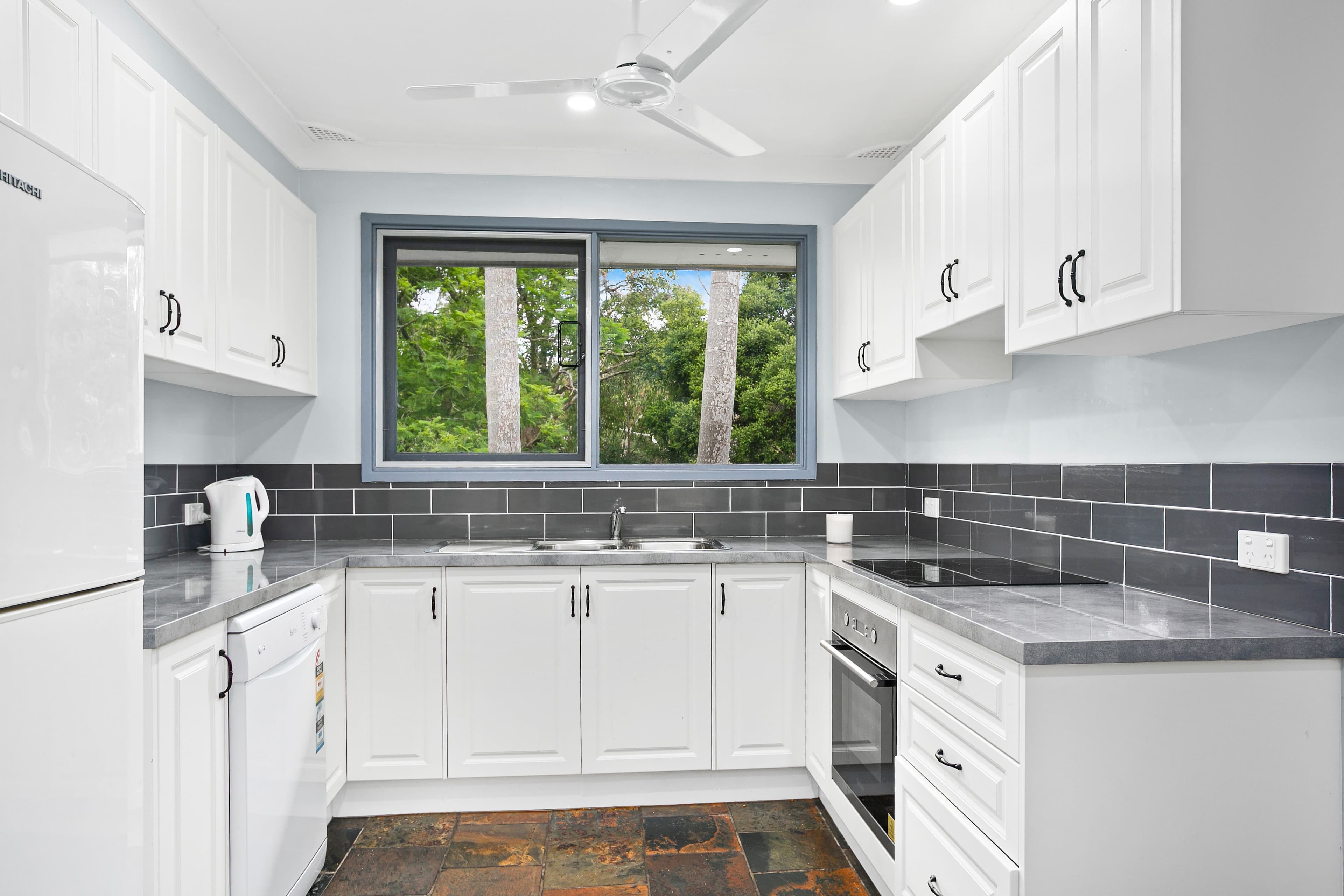 37 Old Farm Road, Helensburgh NSW 2508, Helensburgh - Thumbnail 5