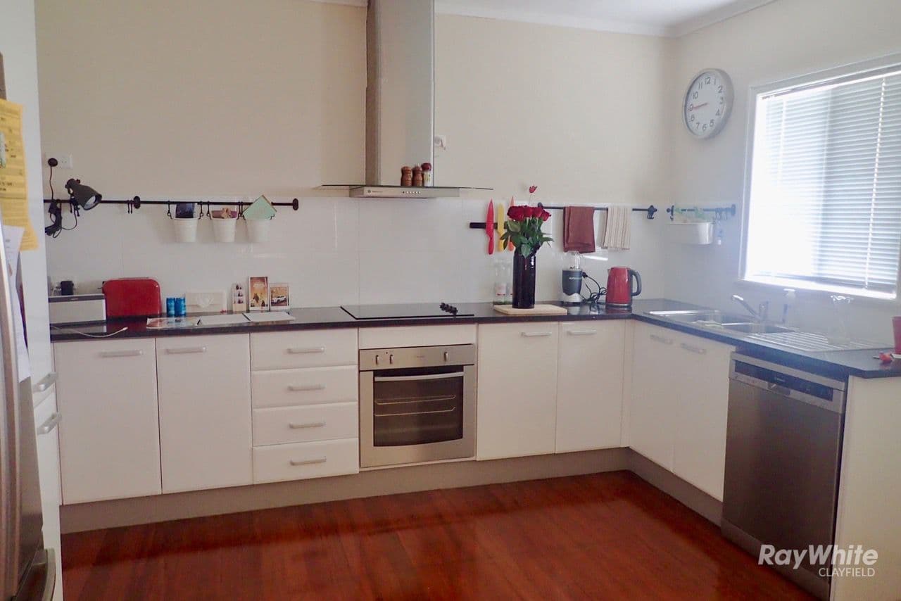17 O'Sullivan Street, Hendra QLD 4011, Hendra - Thumbnail 2