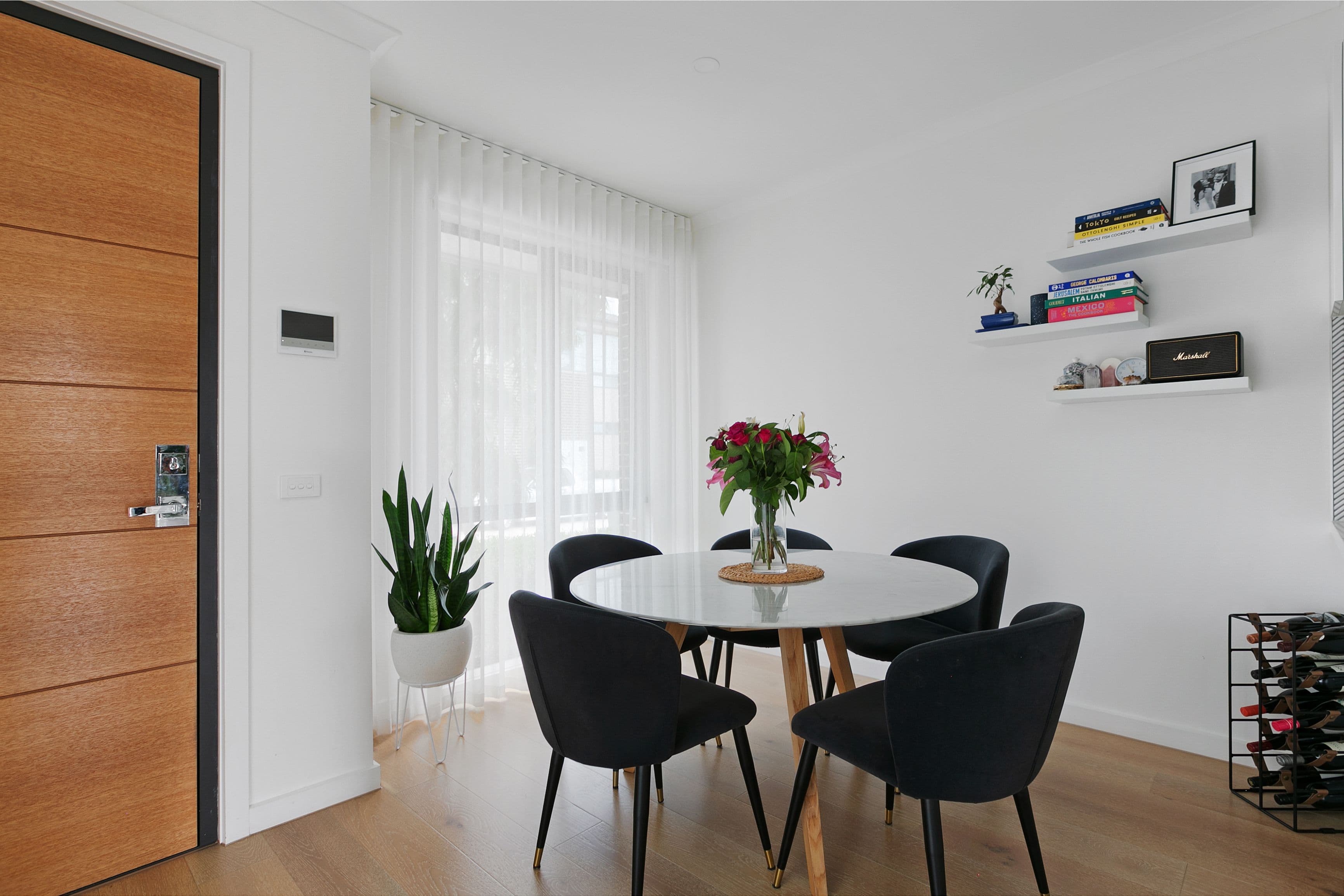 10 Crevelli Street, Reservoir VIC 3073, Reservoir - Thumbnail 3