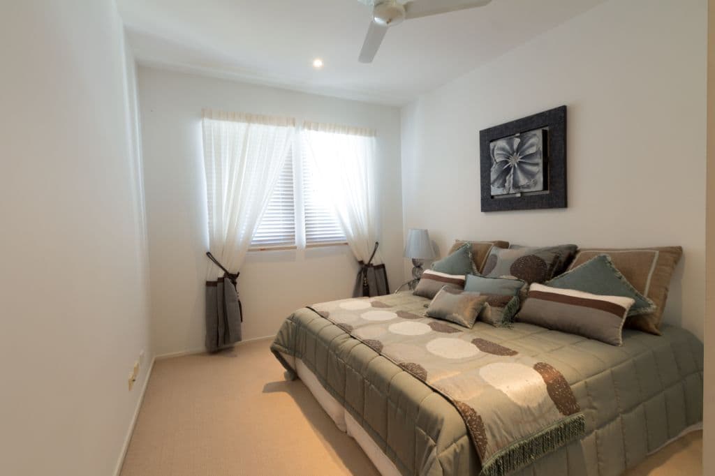 305 Easthill Drive, The Glades, ROBINA QLD 4226, Robina - Thumbnail 6