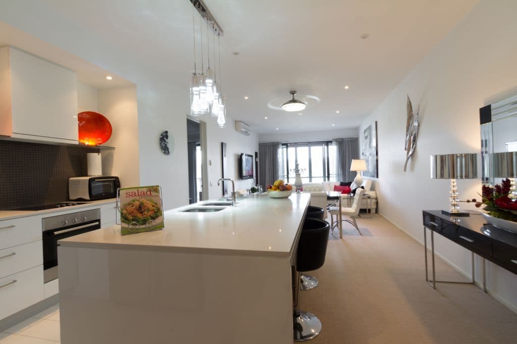 305 Easthill Drive, The Glades, ROBINA QLD 4226, Robina - Thumbnail 8