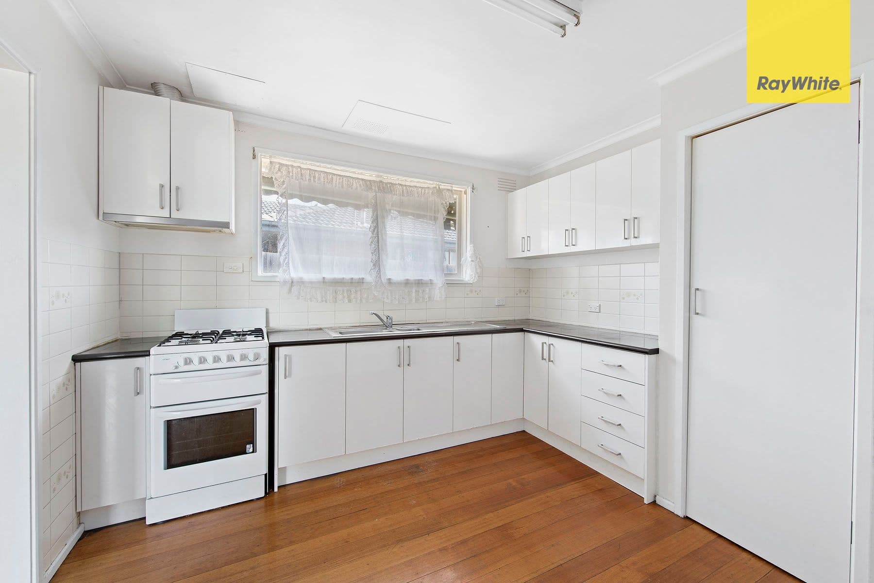 42 Dover Street, Albanvale VIC 3021, Albanvale - Thumbnail 5