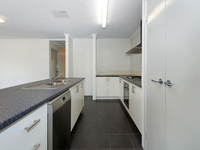 38 Warrida Way, MADDINGTON WA 6109, Maddington - Thumbnail 3
