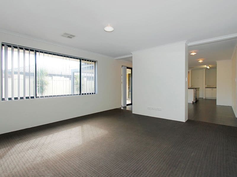 38 Warrida Way, MADDINGTON WA 6109, Maddington - Thumbnail 4