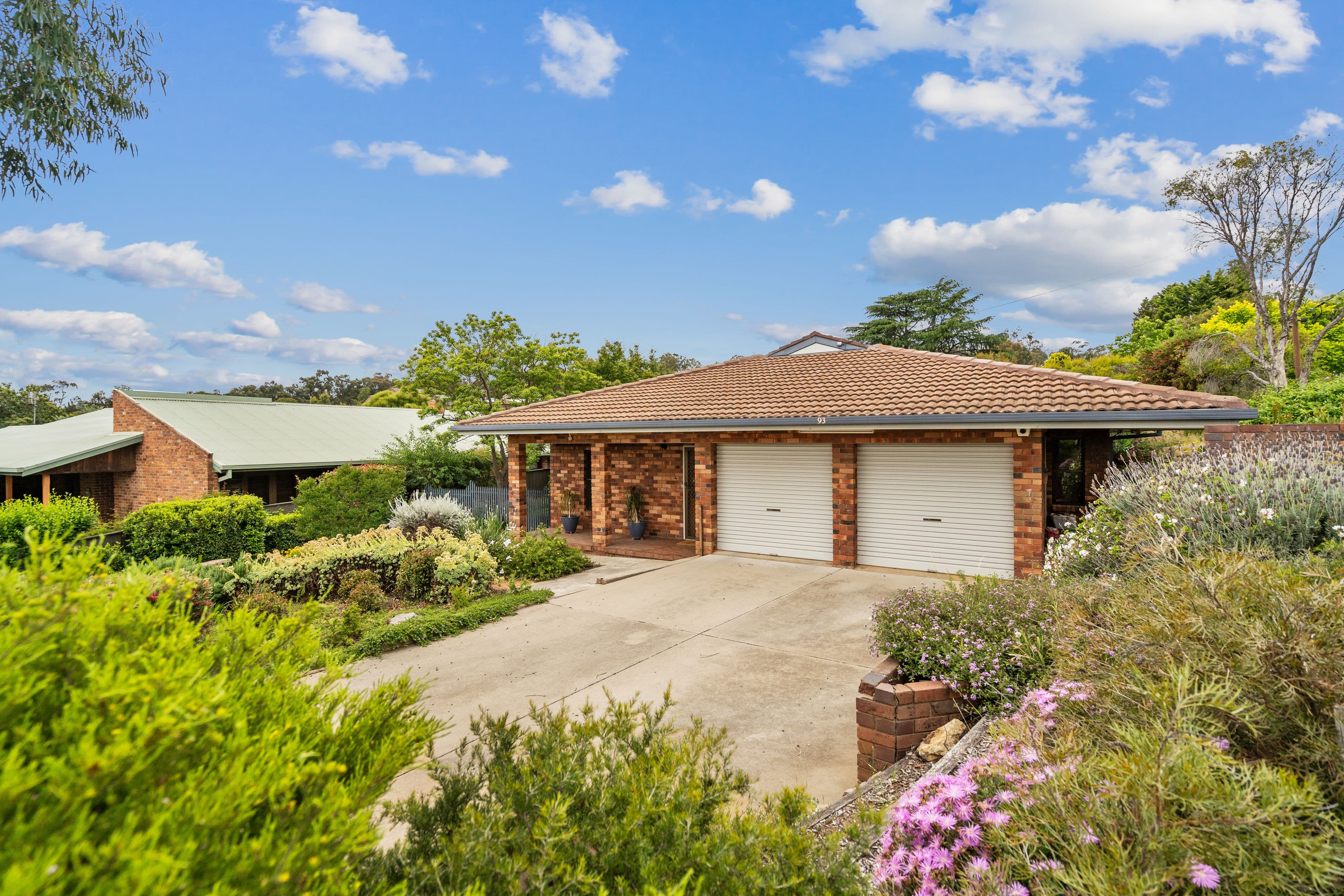 93 Leavenworth Drive, Mount Austin NSW 2650, Mount Austin - Image 1