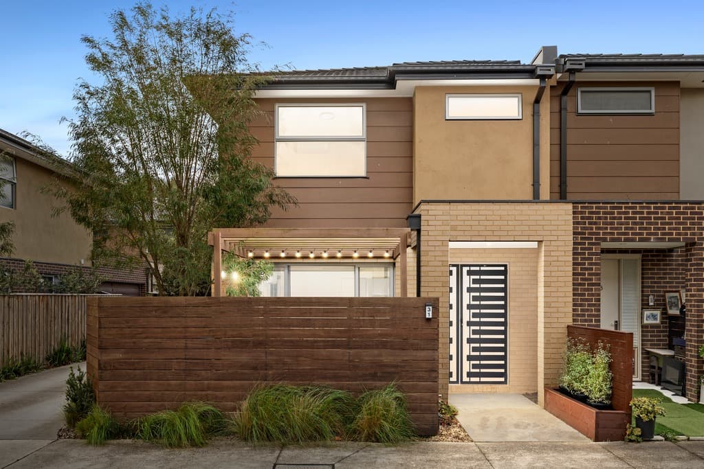 31 Emica Parade, Knoxfield, VIC, 3180, Knoxfield - Image 1