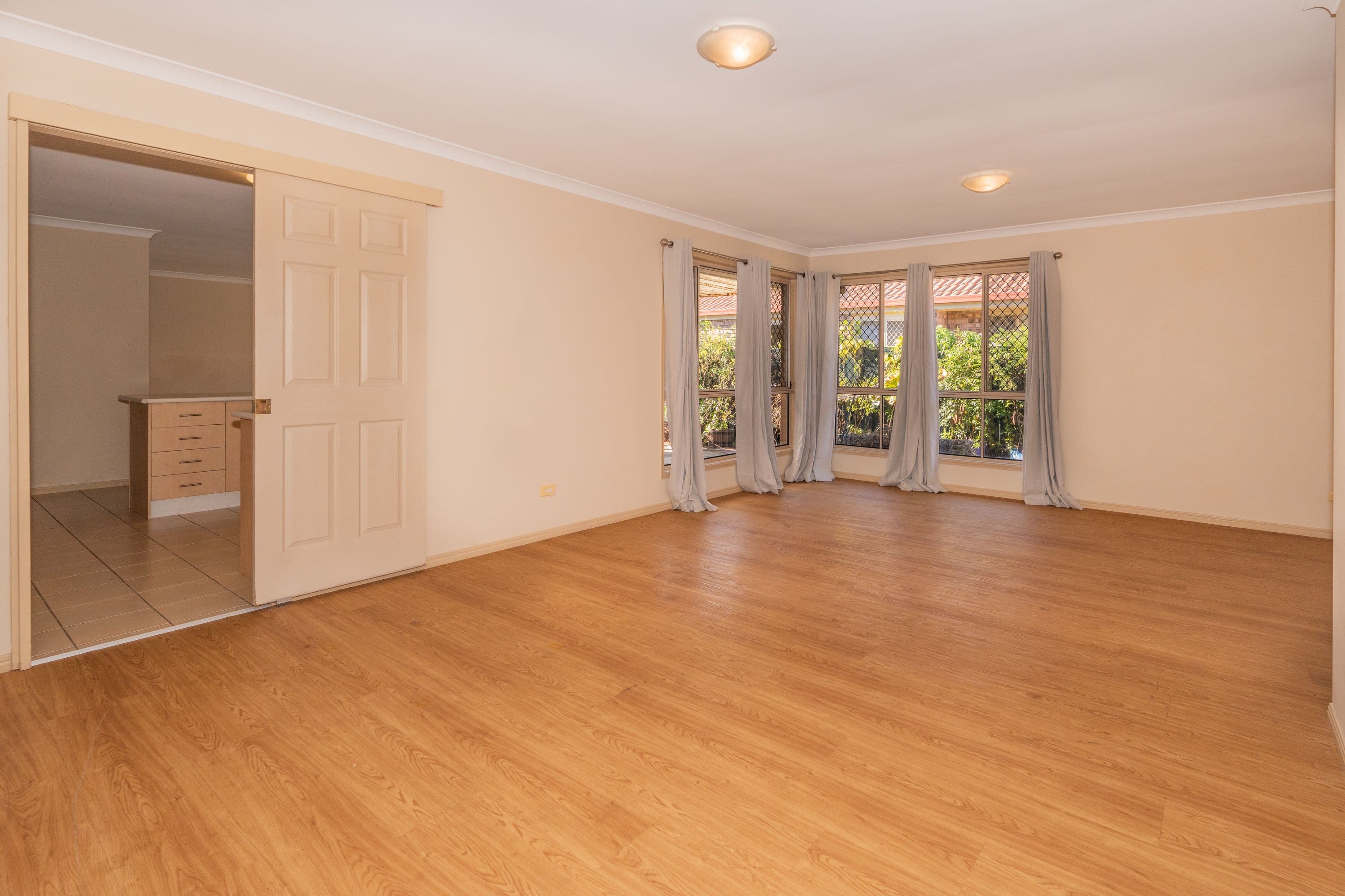 11 Leicester Court, Kippa-Ring QLD 4021, Kippa-Ring - Thumbnail 6