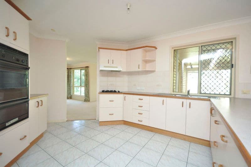 18 Nanette Court, ALEXANDRA HILLS QLD 4161, Alexandra Hills - Thumbnail 3