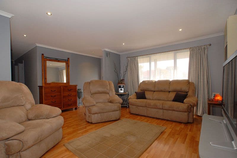 78 Liege Avenue, NOBLE PARK VIC 3174, Noble Park - Thumbnail 3