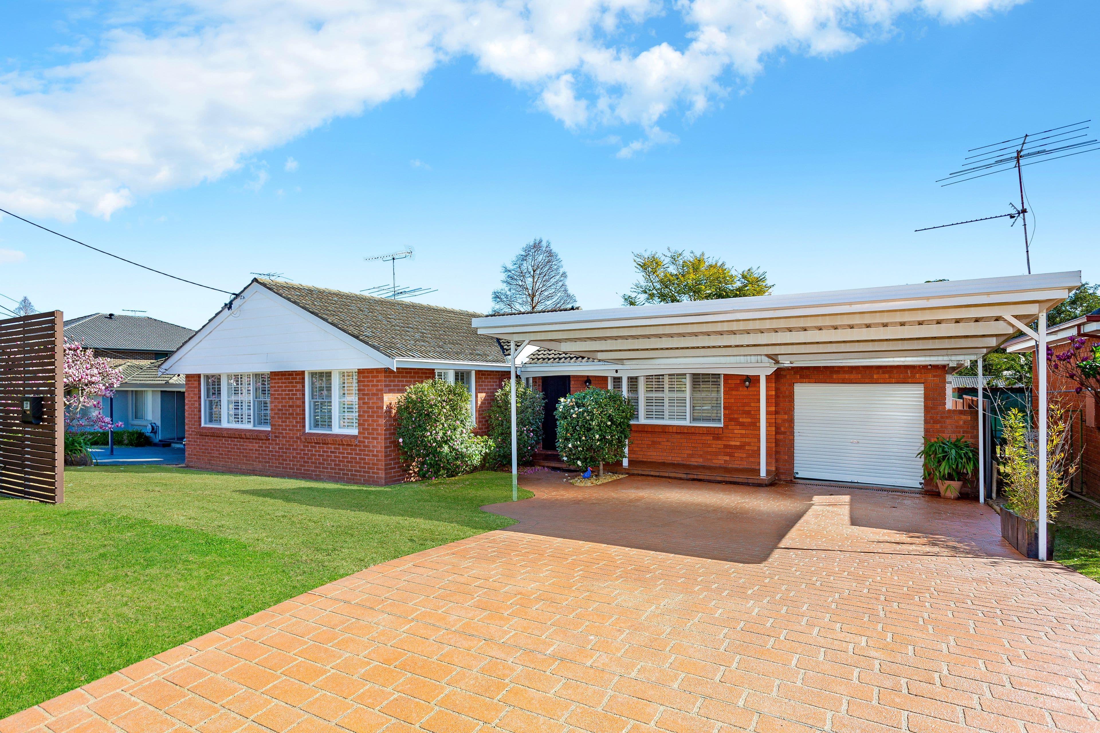 27 Mulgray Avenue, Baulkham Hills - Image 1
