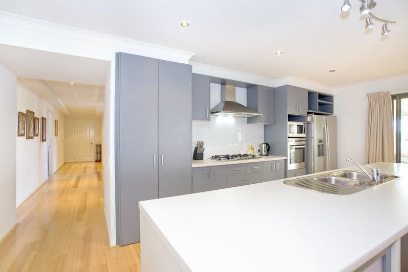 6 Perilla Court, CORIO VIC 3214, Corio - Thumbnail 2