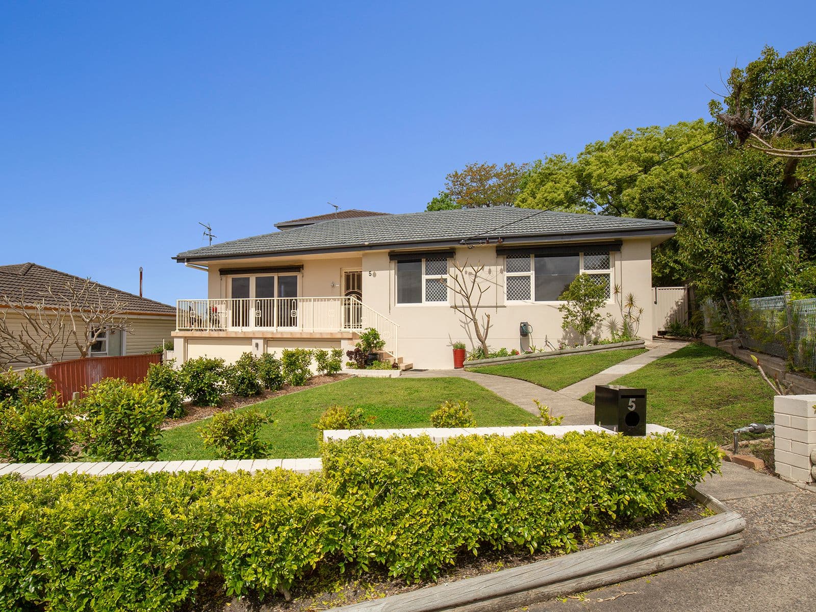 145-147 Geelong Road, Footscray - Thumbnail 2