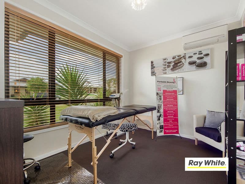 33 Ellenborough Avenue, ORMEAU HILLS QLD 4208, Ormeau Hills - Thumbnail 6