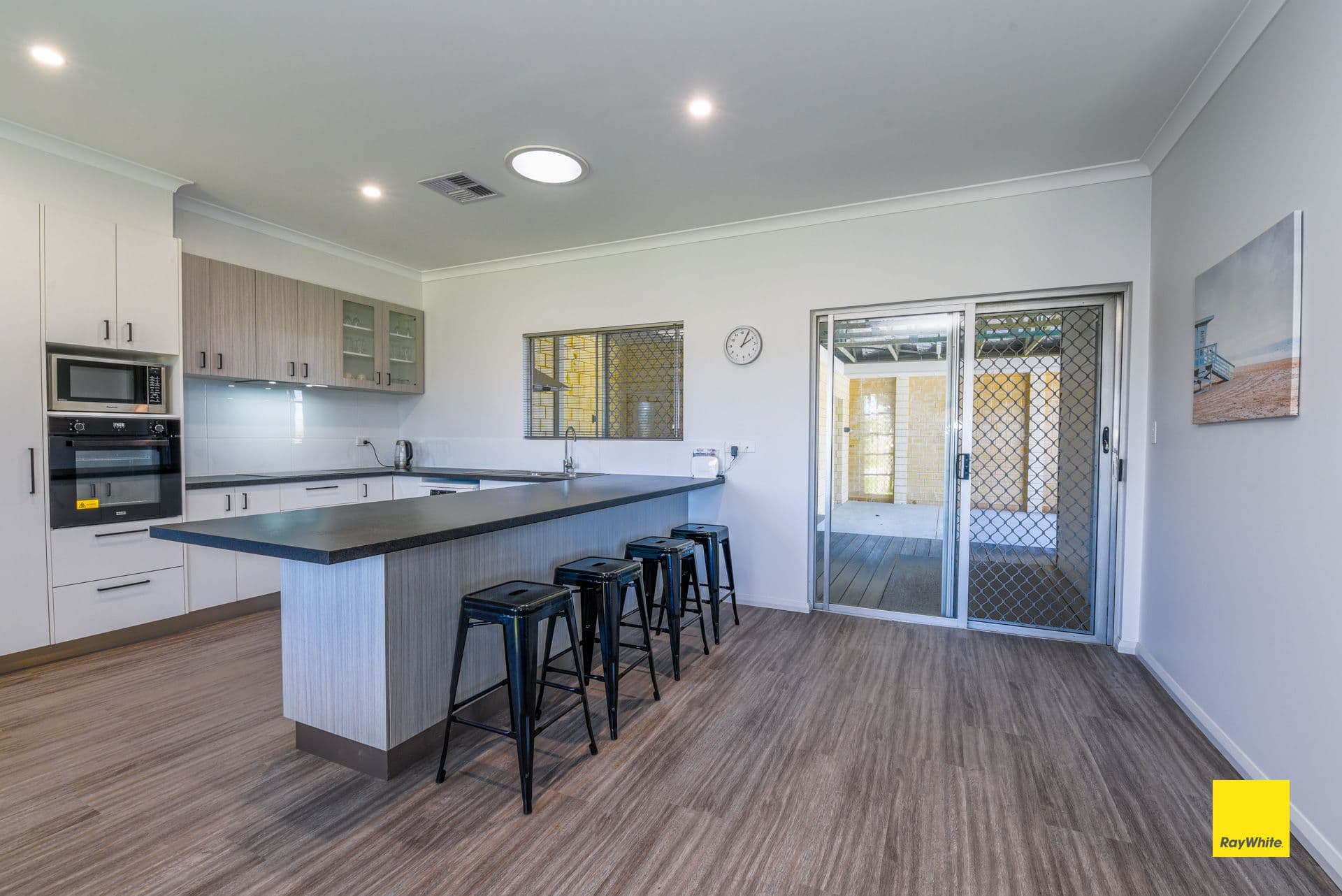 16 Wedge Avenue, Lancelin WA 6044, Lancelin - Thumbnail 4