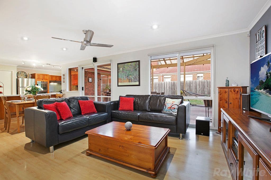 2 Rowland Court, Ferntree Gully VIC 3156, Ferntree Gully - Thumbnail 2