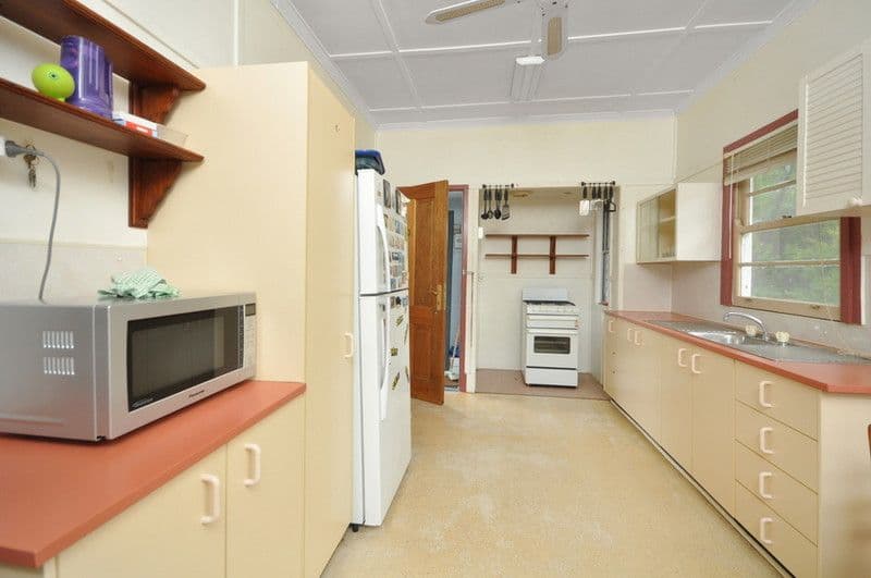 24 Castling Street, STAFFORD QLD 4053, Stafford - Thumbnail 5