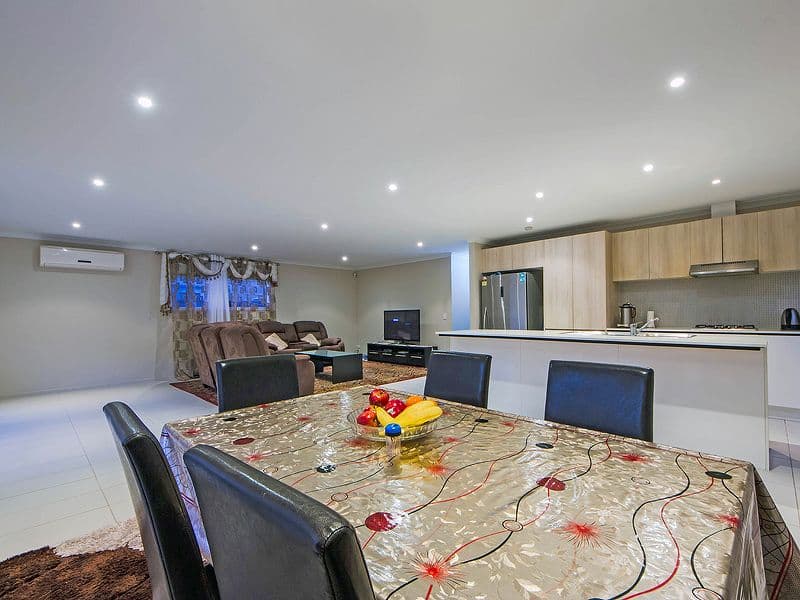 10 Lilyturf Drive, Tarneit VIC 3029, Tarneit - Thumbnail 7