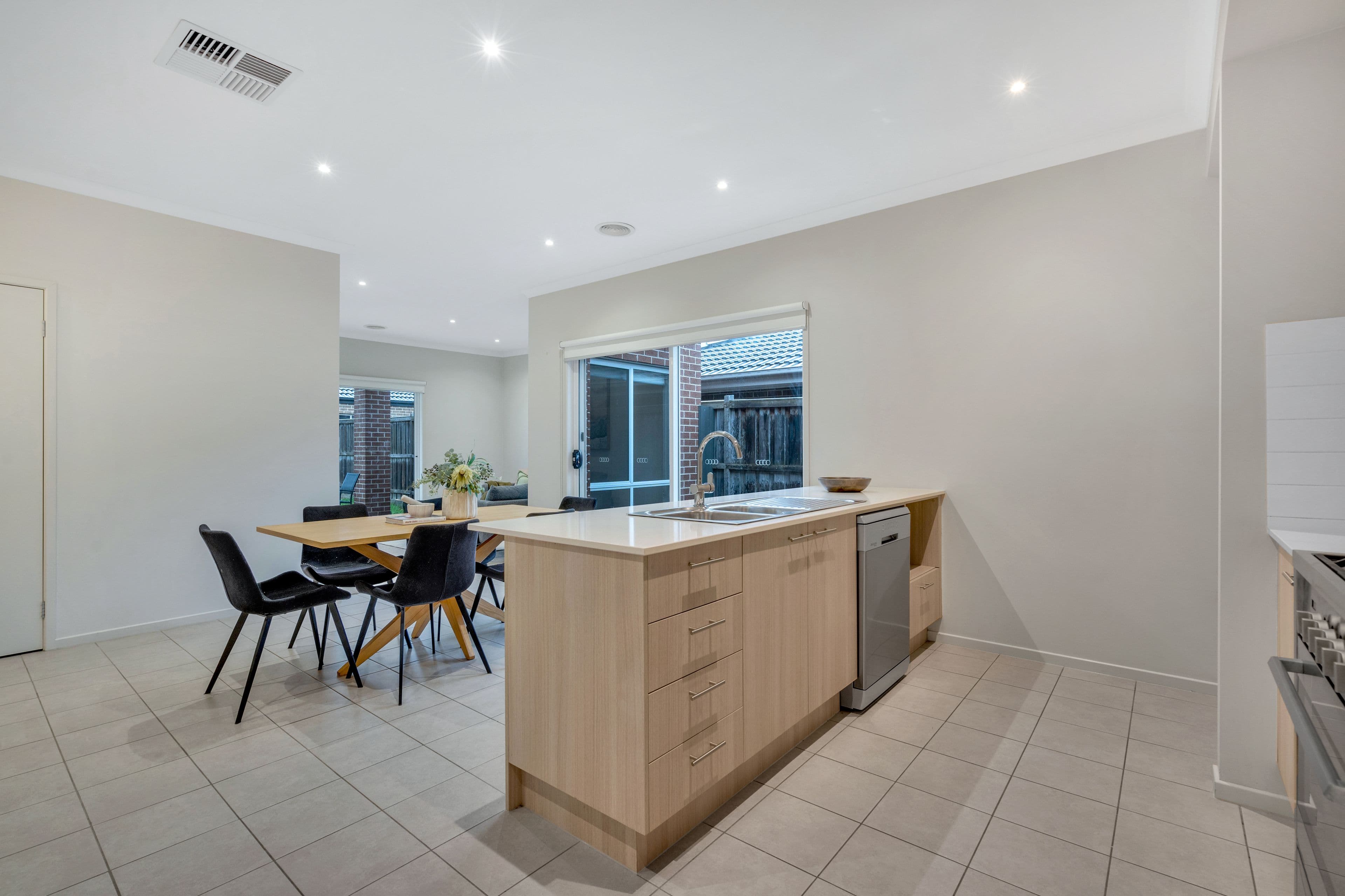 11 Millbrook Terrace, Wallan VIC 3756, Wallan - Thumbnail 4