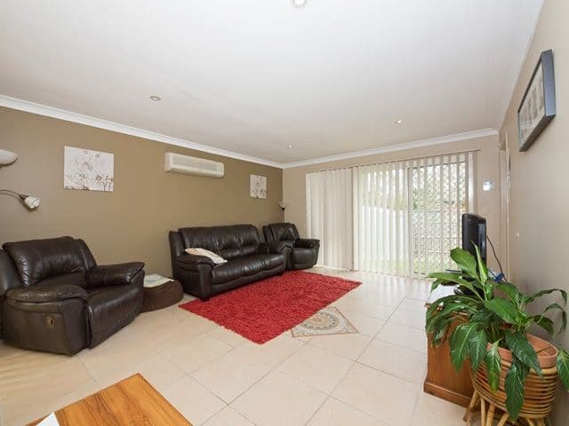 34 Orania Crescent, CALAMVALE QLD 4116, Calamvale - Thumbnail 3