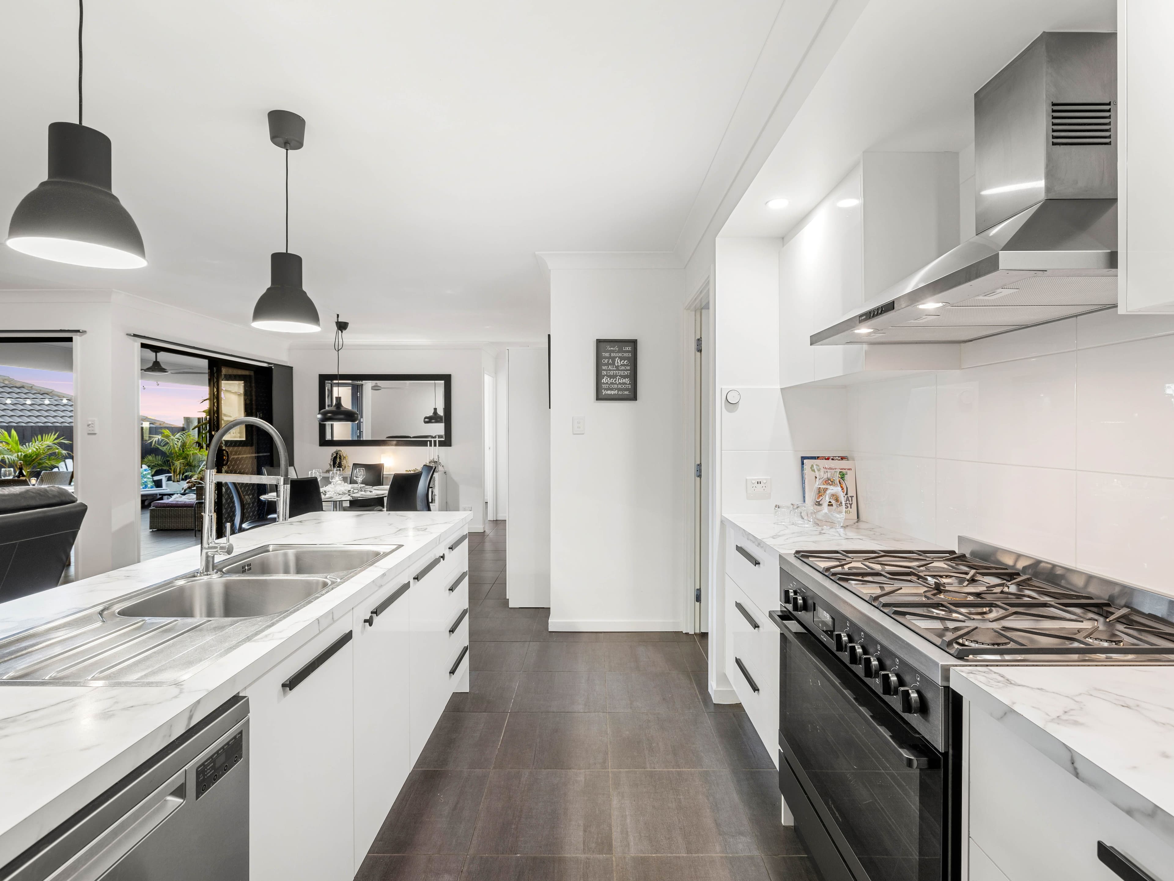 9 Abbot Circuit, Bellbird Park QLD 4300, Bellbird Park - Thumbnail 4